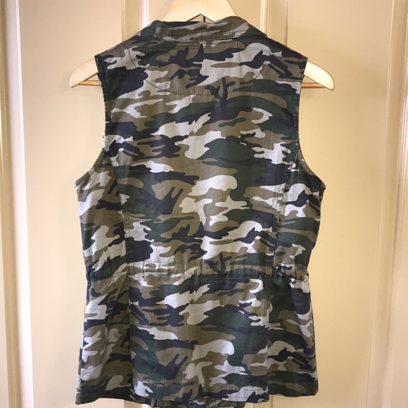Iris Camo Utility Vest Drawstring Waist Zip Front - Picture 3 of 8